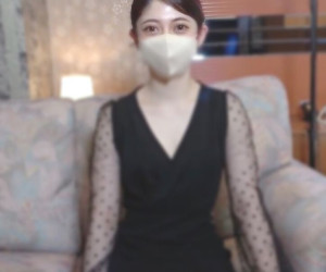 圧倒的美形なバレリーナの卵とセックス。笑顔に癒され大興奮!!お願いして中出しさせて貰ったらめっちゃ出た。