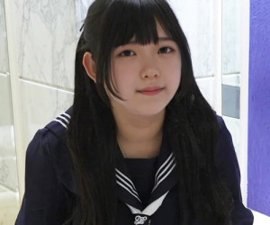 18才しほちゃん 感じちゃうムチムチボディ!【4K/30p/20Mbps】