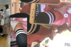 可愛らしい小ぶりなお尻を何度も捲って何度もパシャリ
