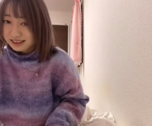 笑顔が可愛いお姉さんとの【ビデオ通話】