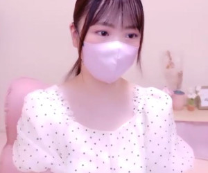 〈短期〉めっちゃ清楚なのに潮吹いちゃう子(カメラ水没!!)※無